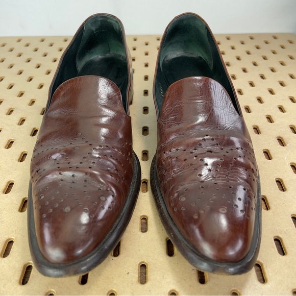 Vintage Joan & David Men’s Calf Leather Medallion Toe Loafer 9.5 in Rubbed Brown - Picture 2 of 9